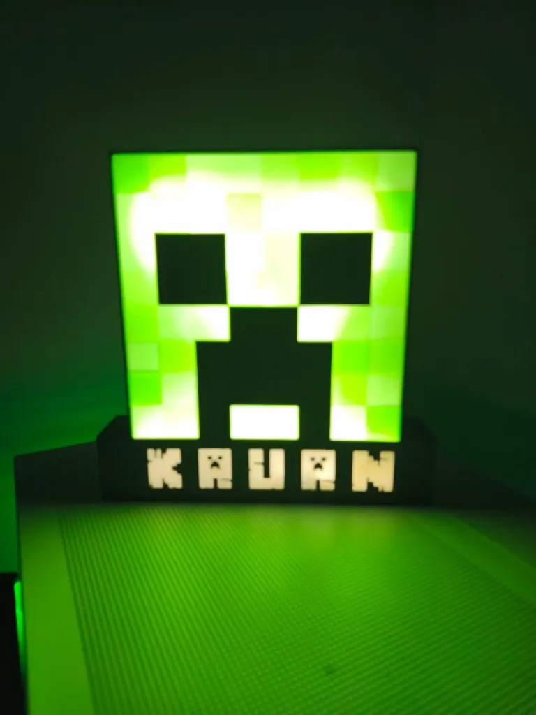 Luminário Personalizada (Pequena (10cm*), 127v)